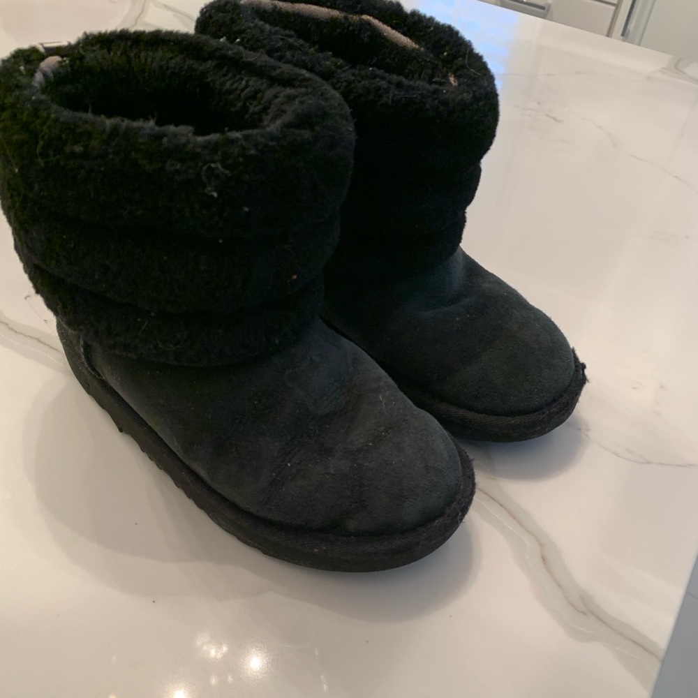 Ugg kids boots. Good condition minor Norma wear and tear.